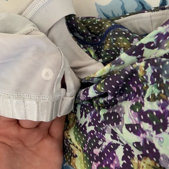 Lululemon tank - Picture 3 of 3